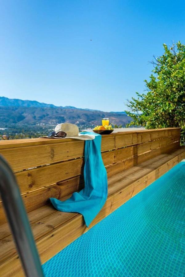 Superior Apartment - Overlooking Chania-With Pool Chania  Exteriér fotografie